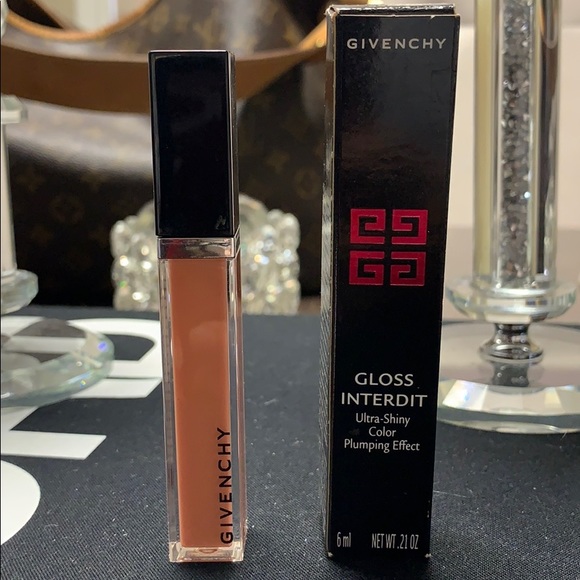 Givenchy Gloss Interdit Ultra Shiny Color Plumping - Picture 2 of 5